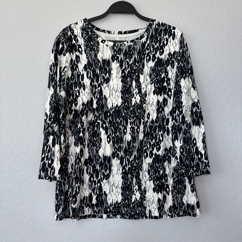 Hannah XLarge Black‎ White Gray Animal Print Abstract 3/4 Sleeve Top